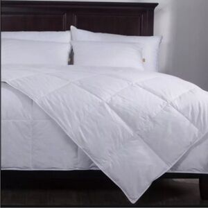IHG BEDDING COLLECTION Queen Duvet Insert Blanket Medium Weight Down Alternative